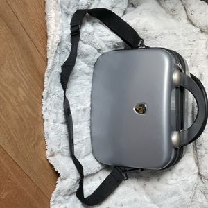 Heys hardside home and away cosmetic case